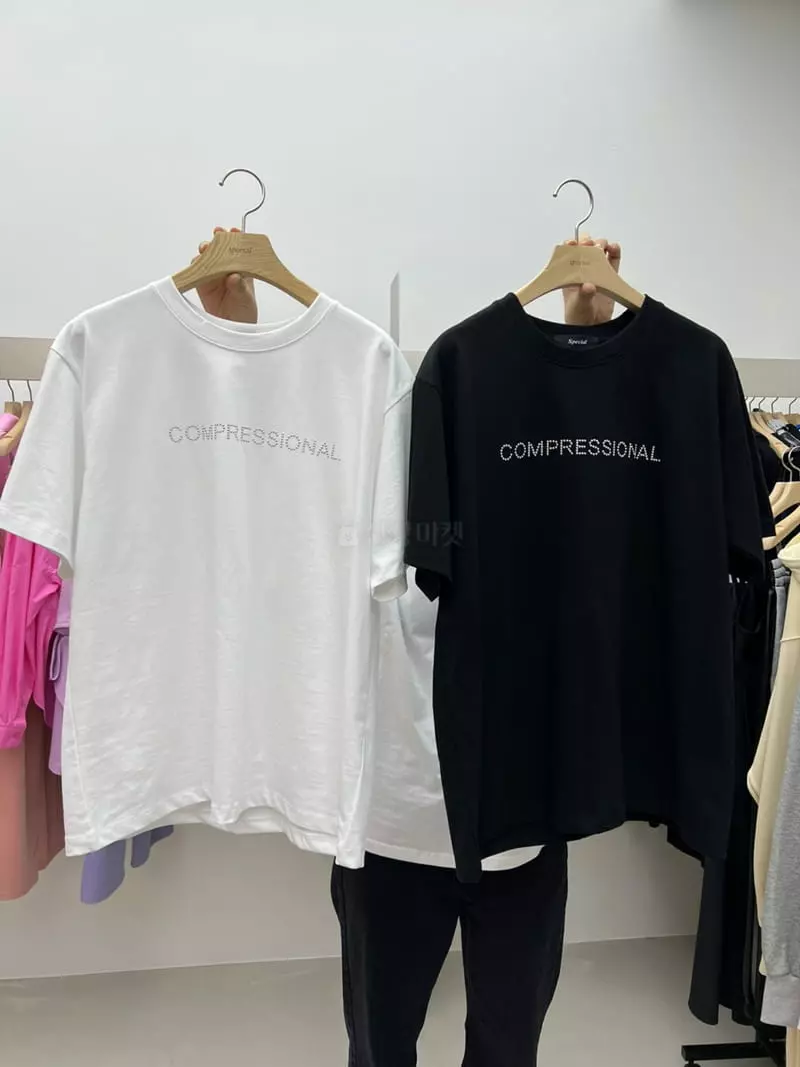 Special - Korean Women Fashion - #womensfashion - Pix Round Tee - 10