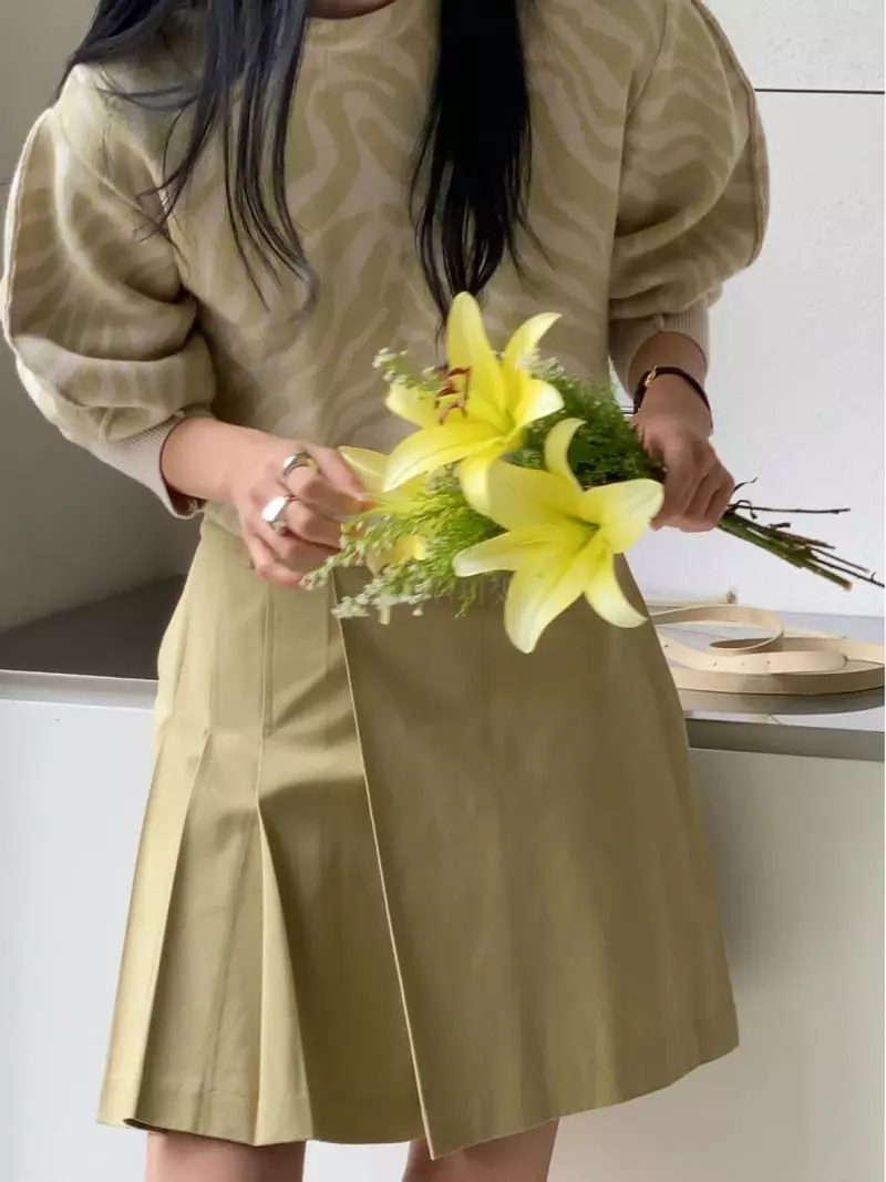 Ssemienne - Korean Women Fashion - #womensfashion - Pleats Mama Skirt - 3