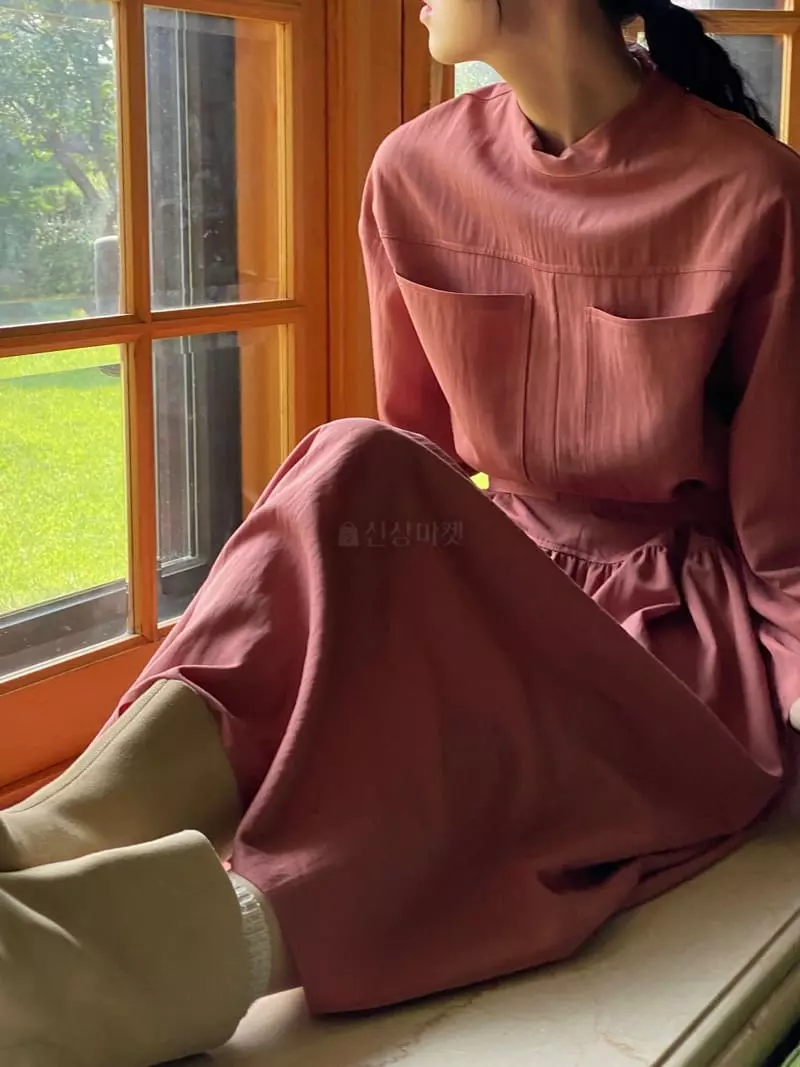 Ssemienne - Korean Women Fashion - #momslook - Row Belted One-piece - 4