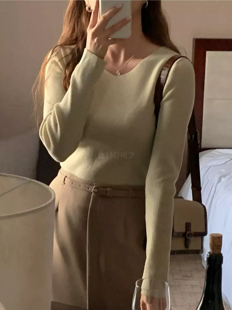 Sunday - Korean Women Fashion - #romanticstyle - Sha Sha v Neck Knit Tee - 2