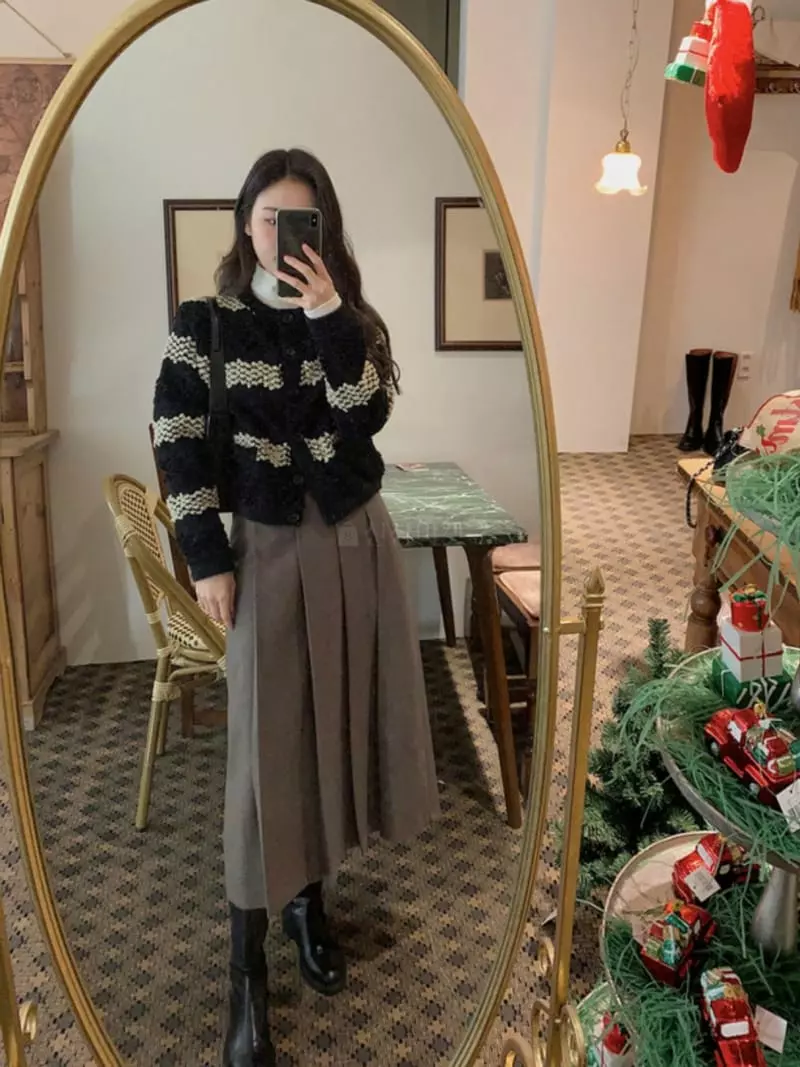 Tacit - Korean Women Fashion - #thelittlethings - Mang Gu Cardigan - 4