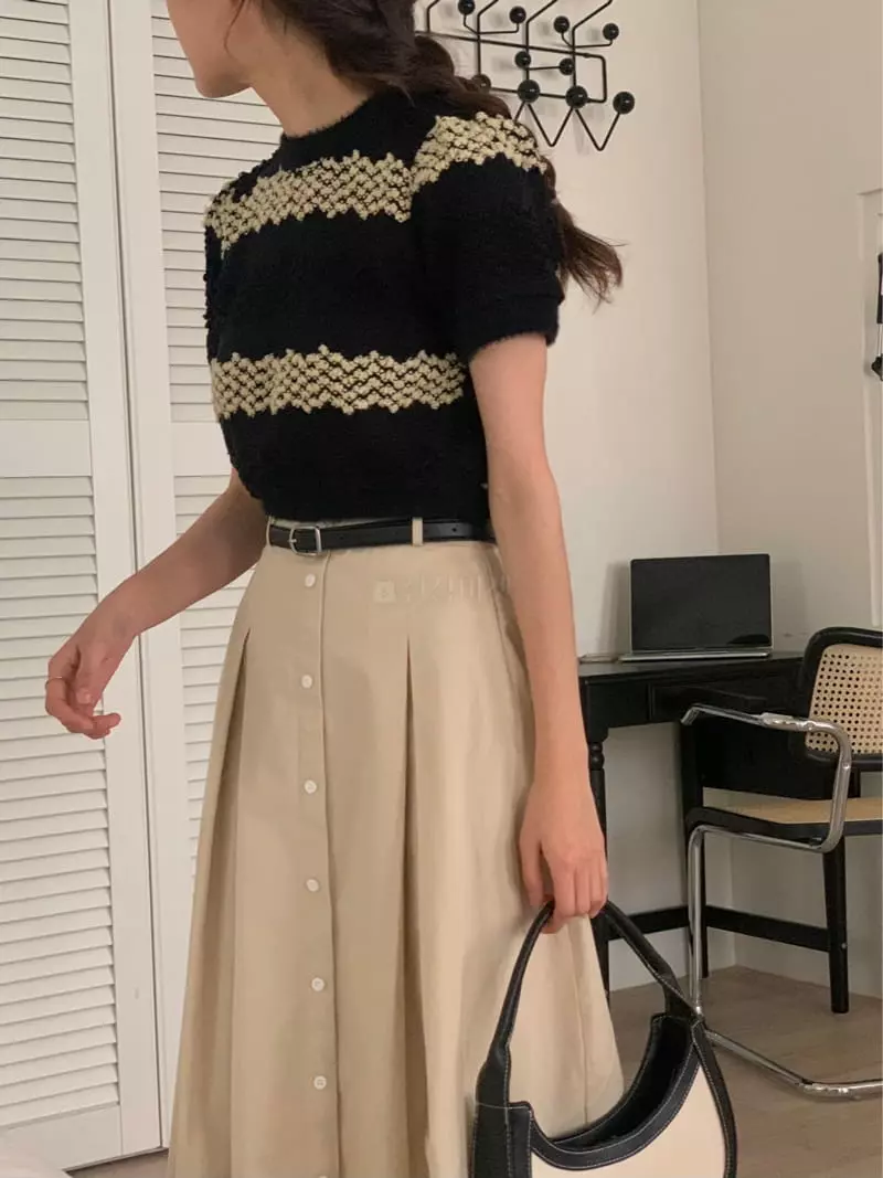 Tacit - Korean Women Fashion - #thelittlethings - Mango Crop Knit Tee  - 2
