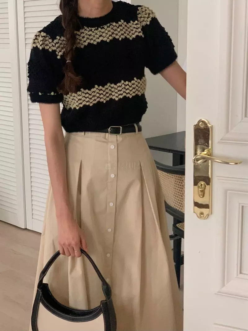 Tacit - Korean Women Fashion - #momslook - Mango Crop Knit Tee  - 4
