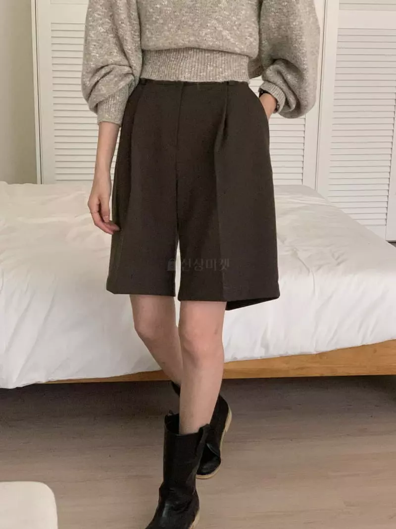 Tacit - Korean Women Fashion - #womensfashion - Fleece Burmuda Pants - 7