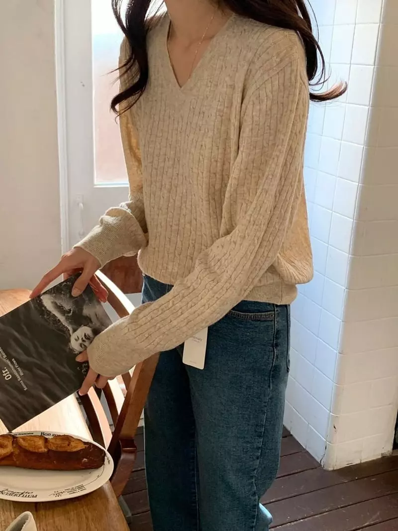 Tahiti - Korean Women Fashion - #momslook - Lolen V Knit Tee - 7