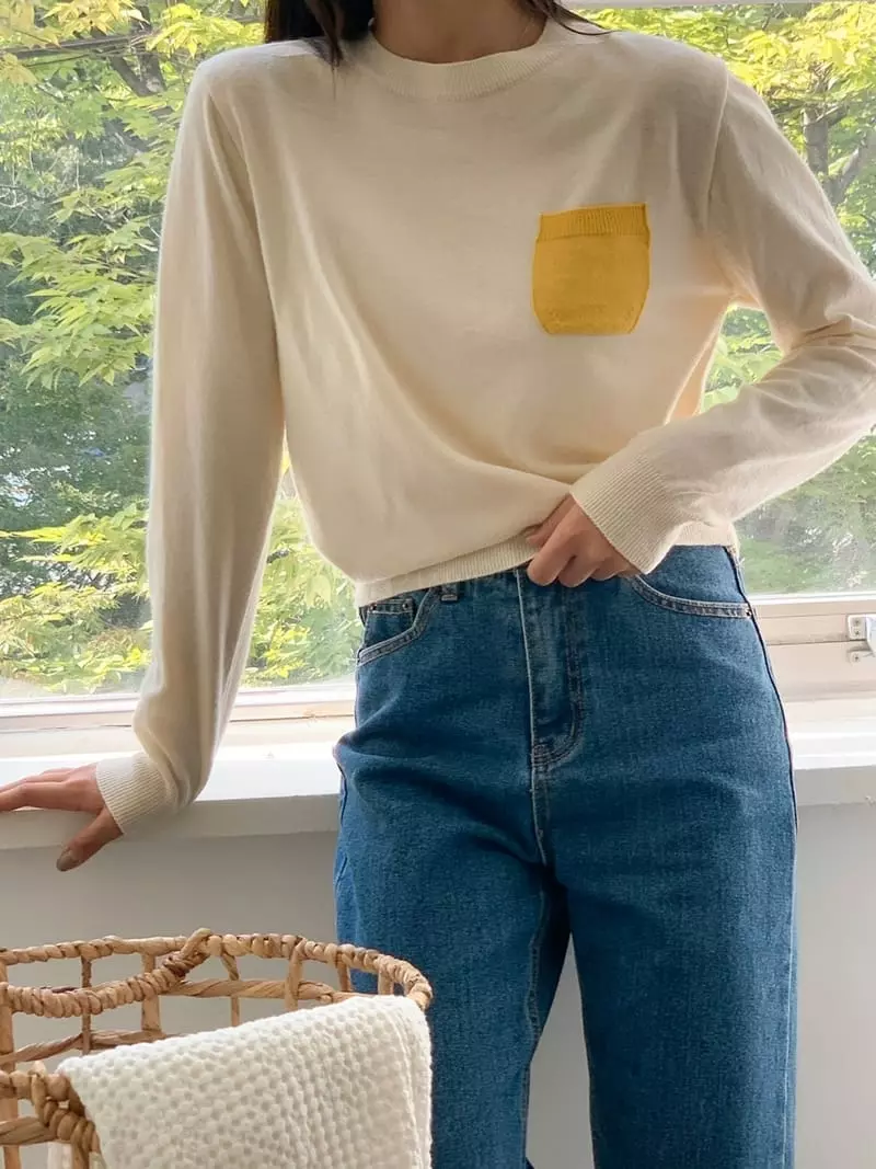 Tahiti - Korean Women Fashion - #restrostyle - Pocket Round Knit Tee
