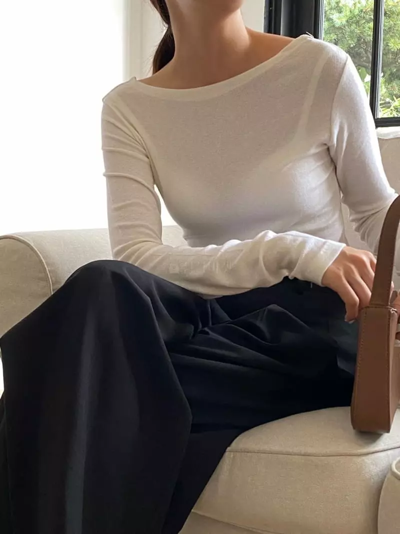 Talktalk - Korean Women Fashion - #momslook - Toil Boat Neck Tee - 5