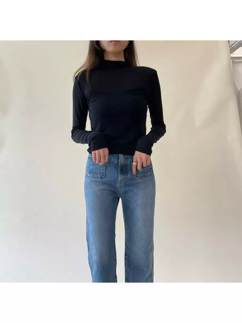 Talktalk - Korean Women Fashion - #momslook - Cold Crop Half Neck Tee - 9