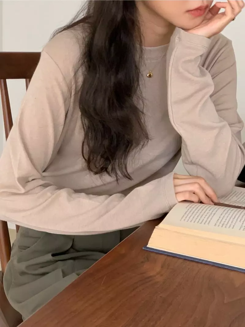 Talktalk - Korean Women Fashion - #momslook - Basic Round Tee - 2