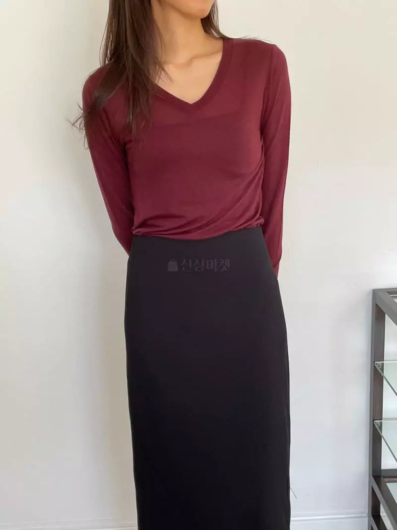 Talktalk - Korean Women Fashion - #momslook - Yort V Tee