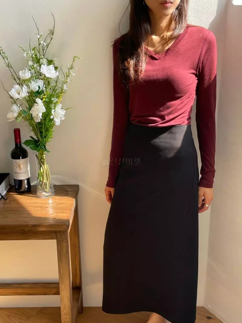 Talktalk - Korean Women Fashion - #momslook - Yort V Tee - 5