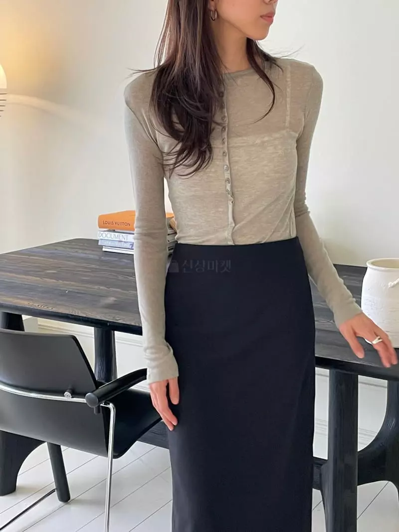 Talktalk - Korean Women Fashion - #momslook - Amel Button Tee - 10