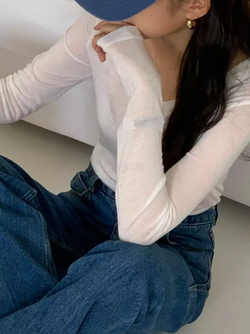 Talktalk - Korean Women Fashion - #restrostyle - Yort V Tee - 10