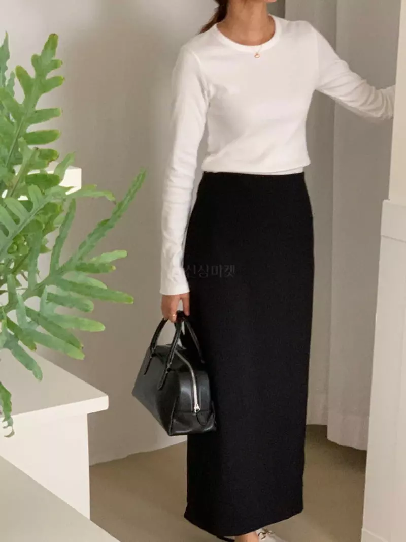 Talktalk - Korean Women Fashion - #restrostyle - Soldy Button Tee - 4