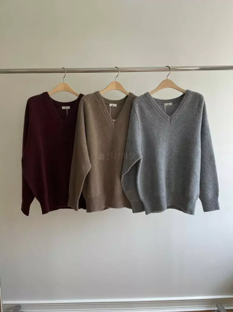 Talktalk - Korean Women Fashion - #thelittlethings - Alpaca V Neck Knit Tee - 10