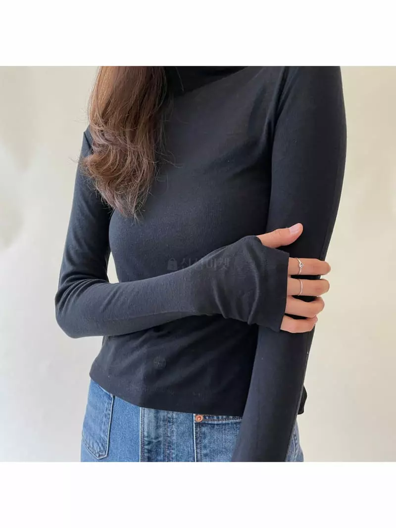 Talktalk - Korean Women Fashion - #womensfashion - Cold Crop Half Neck Tee - 3