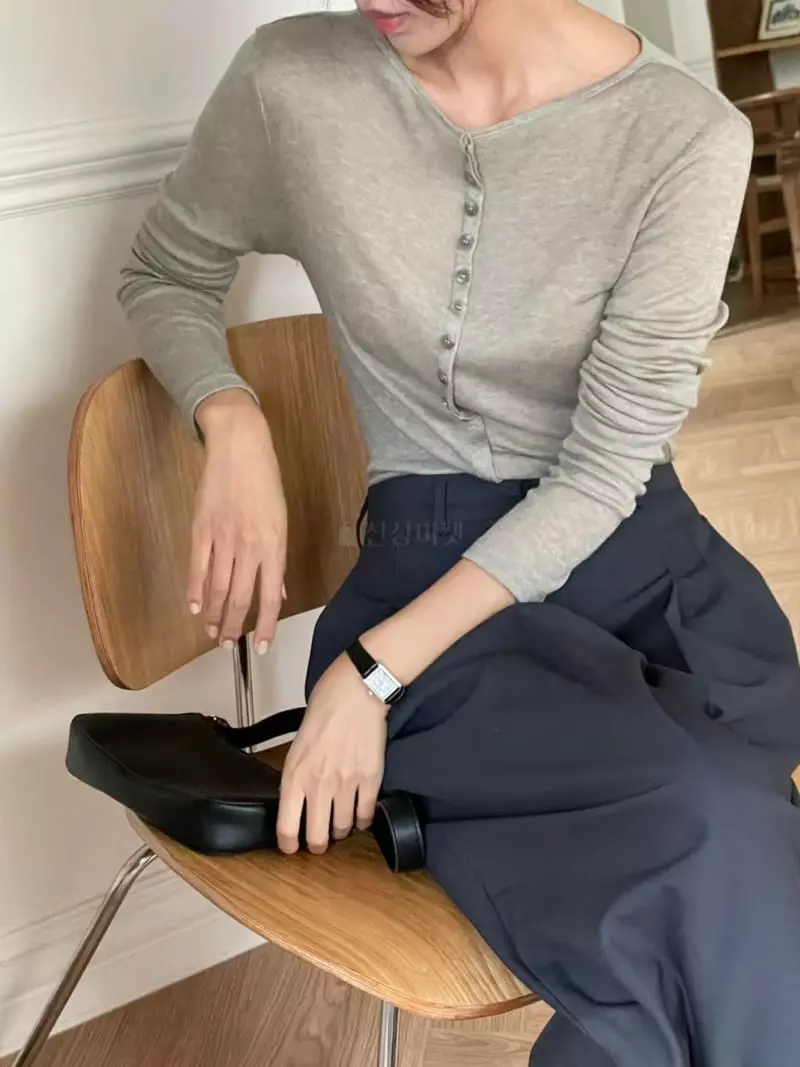 Talktalk - Korean Women Fashion - #womensfashion - Amel Button Tee