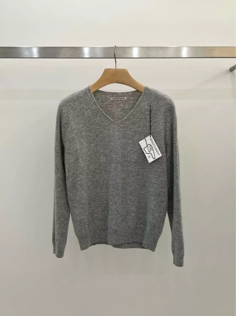 Taste - Korean Women Fashion - #womensfashion - Cash Whole Gament V Knit Tee - 4