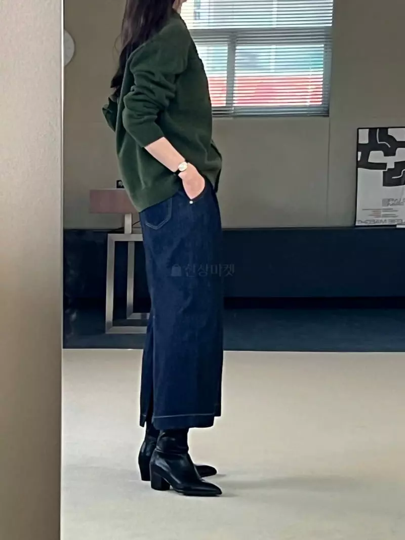 Taste - Korean Women Fashion - #momslook - Cash Pocket Knit Tee - 3
