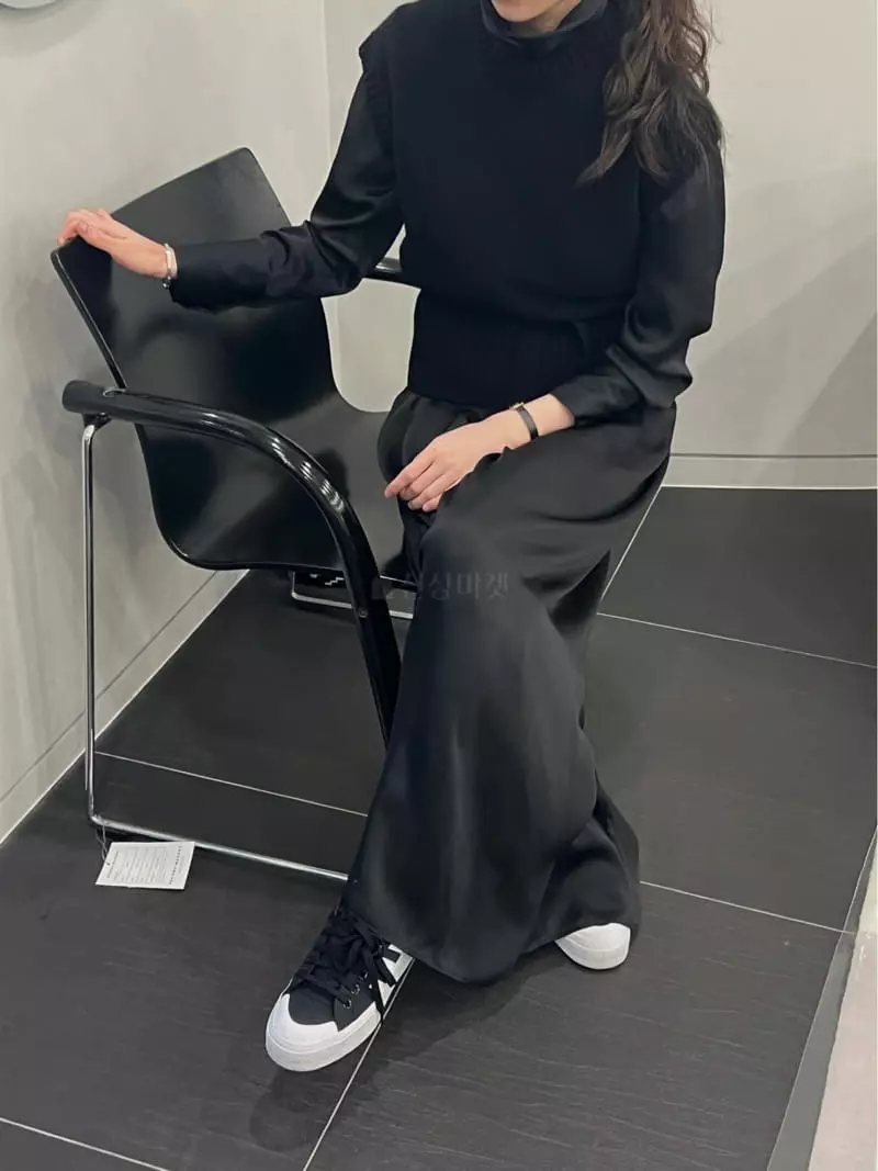 Taste - Korean Women Fashion - #womensfashion - Silky Tag Pants - 4