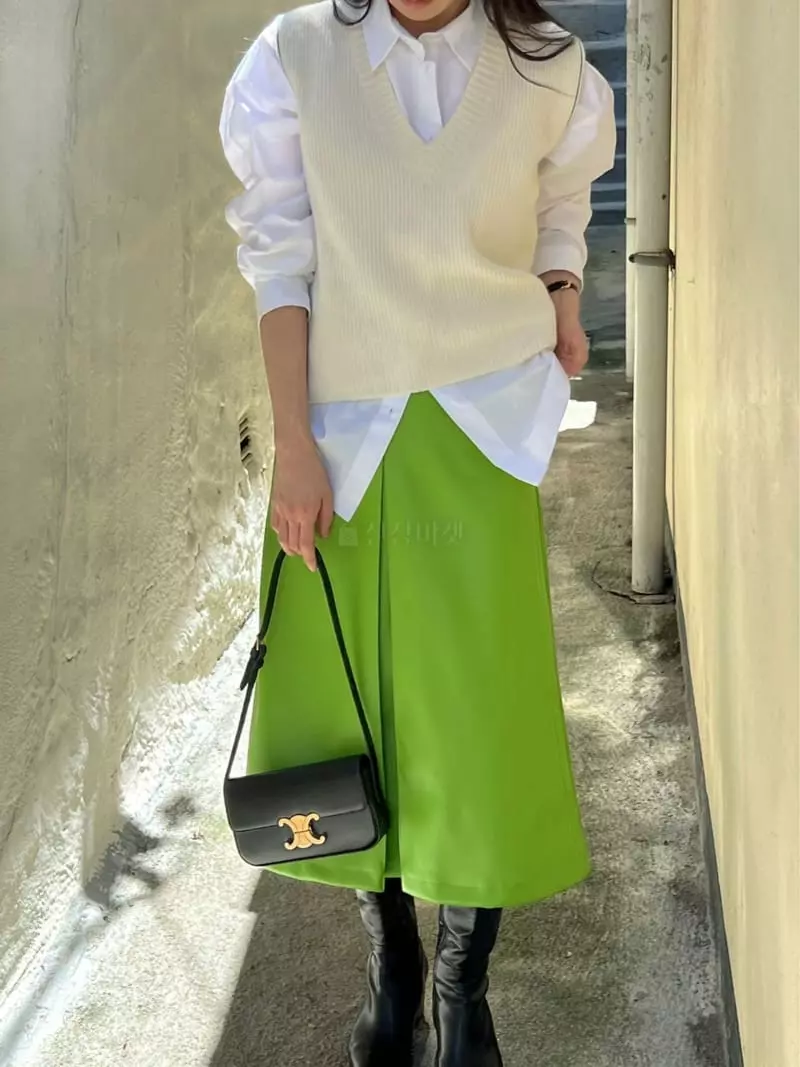 Taste - Korean Women Fashion - #momslook - Leather Slit Skirt - 7