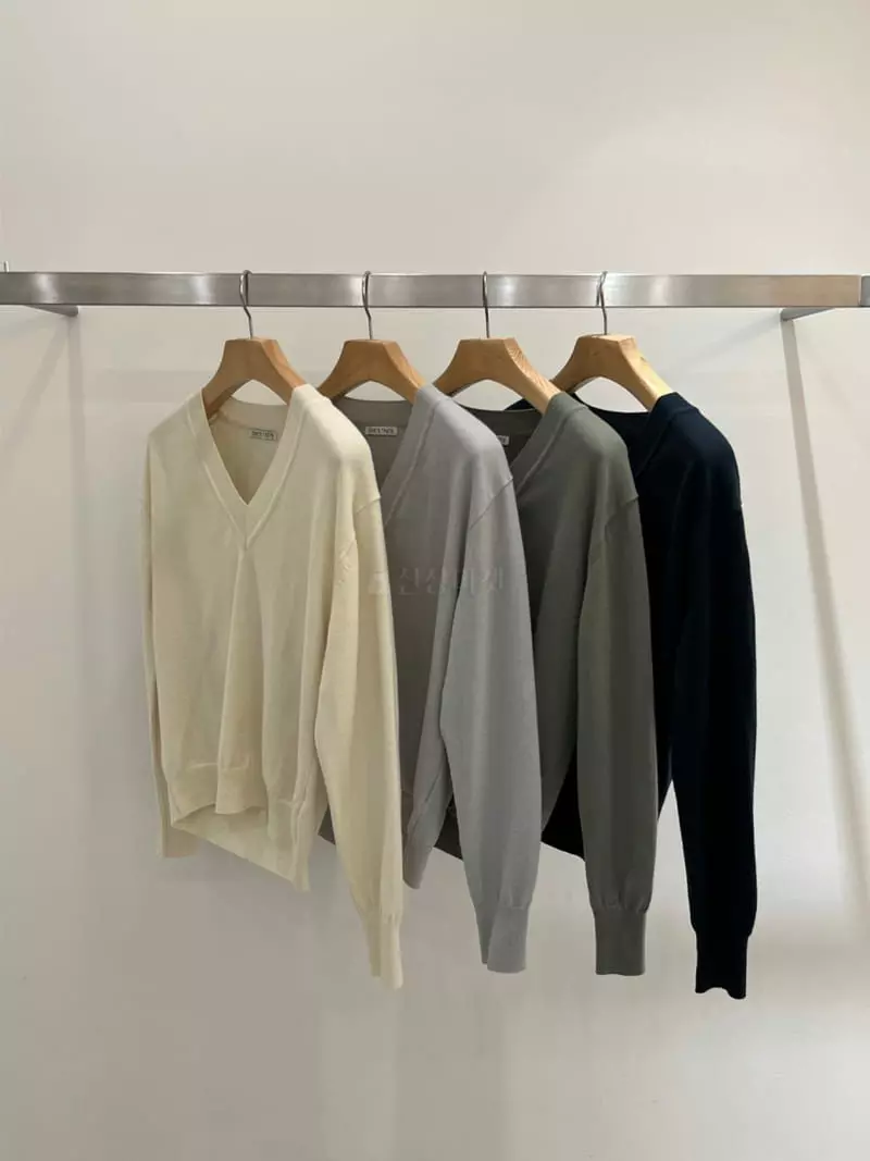 Taste - Korean Women Fashion - #momslook - Deep V Knit Tee - 2