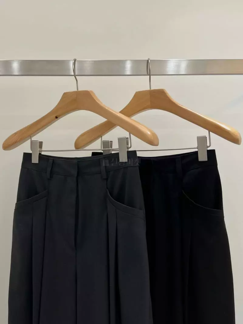 Taste - Korean Women Fashion - #restrostyle - Pocket Pants - 3