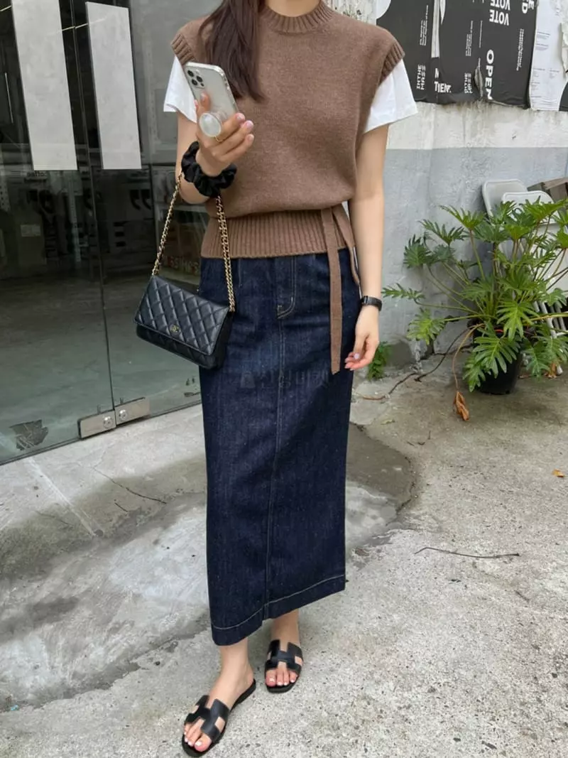 Taste - Korean Women Fashion - #romanticstyle - Slit Vest - 2