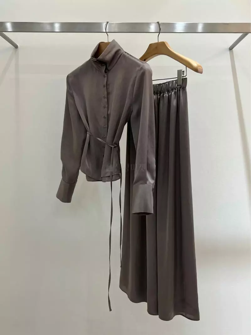 Taste - Korean Women Fashion - #womensfashion - Silky High Neck Blouse - 2