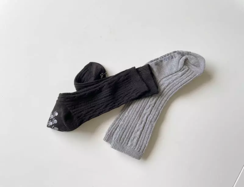 Teamand - Korean Children Fashion - #designkidswear - Twist Knee Socks Set - 2