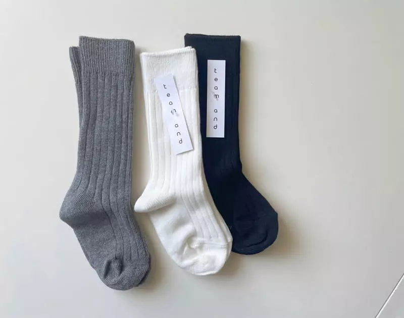 Teamand - Korean Children Fashion - #designkidswear - Essential Knee Socks Set