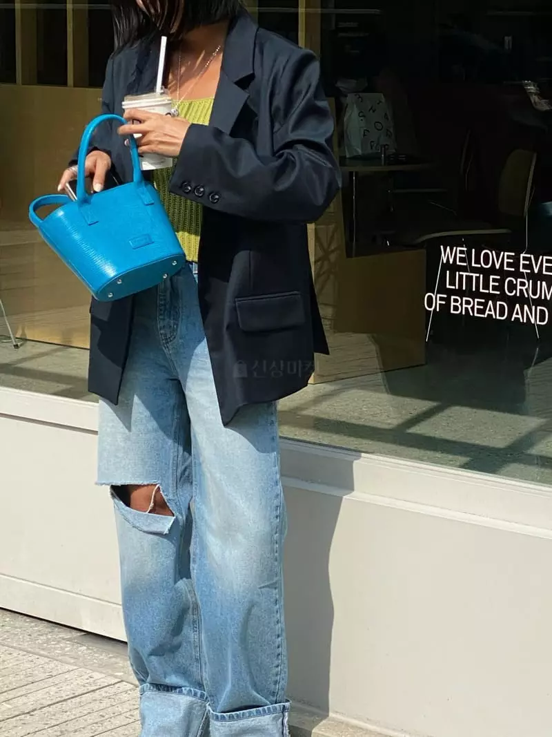 Tempting - Korean Women Fashion - #momslook - Roll-up Vintage Jeans - 4