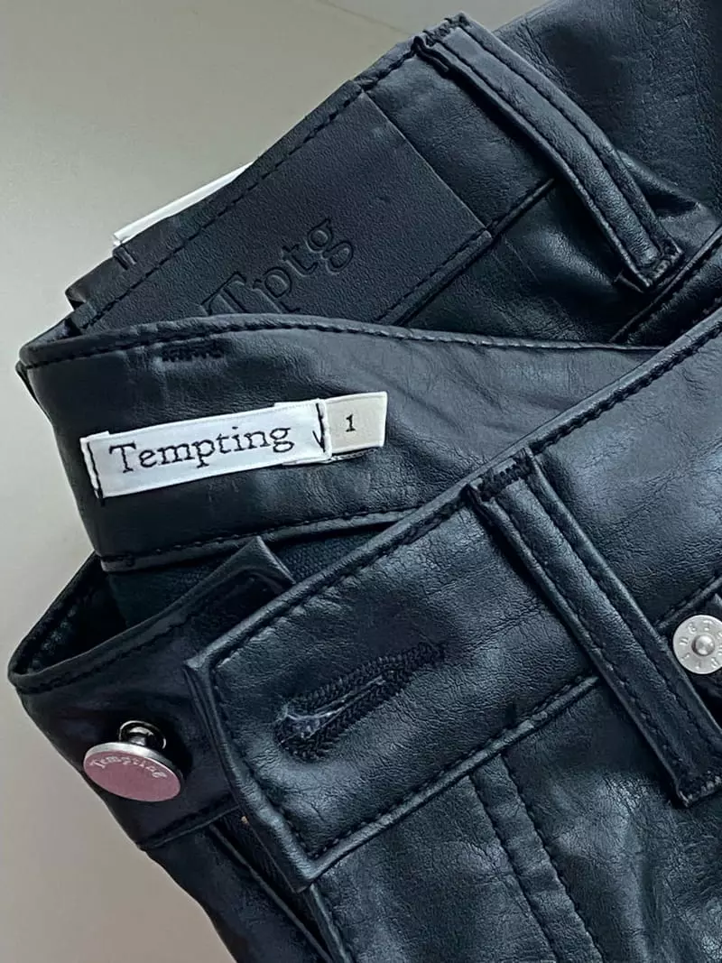 Tempting - Korean Women Fashion - #momslook - Arc Leather Pants - 2
