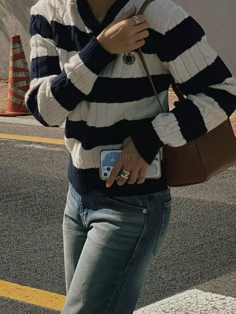 Tempting - Korean Women Fashion - #momslook - Embrodiery Stripes Knit Tee
