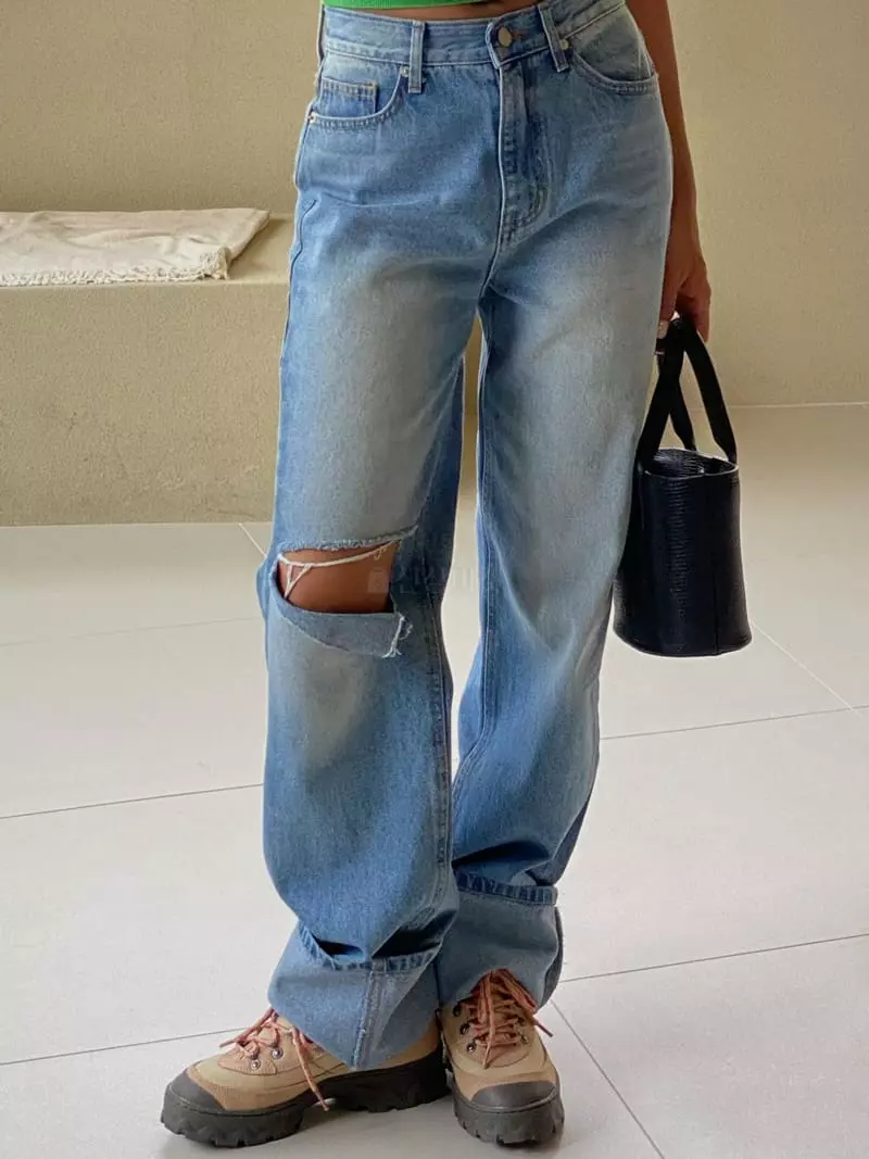 Tempting - Korean Women Fashion - #vintageinspired - Roll-up Vintage Jeans - 7