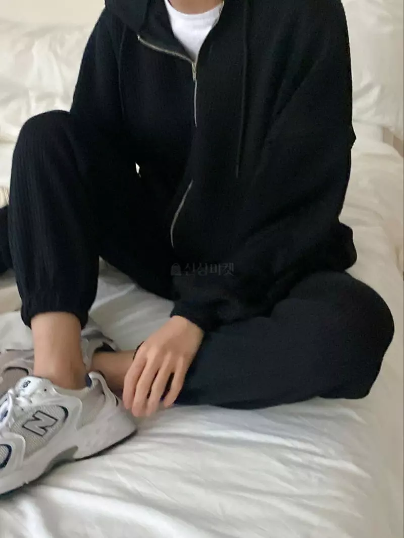 Tfarm - Korean Women Fashion - #womensfashion - Jenny Zip Up Set - 10