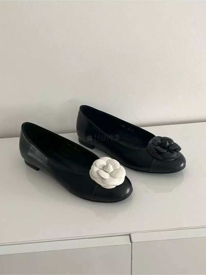 Themuse - Korean Women Fashion - #restrostyle - 1047 Flats - 12