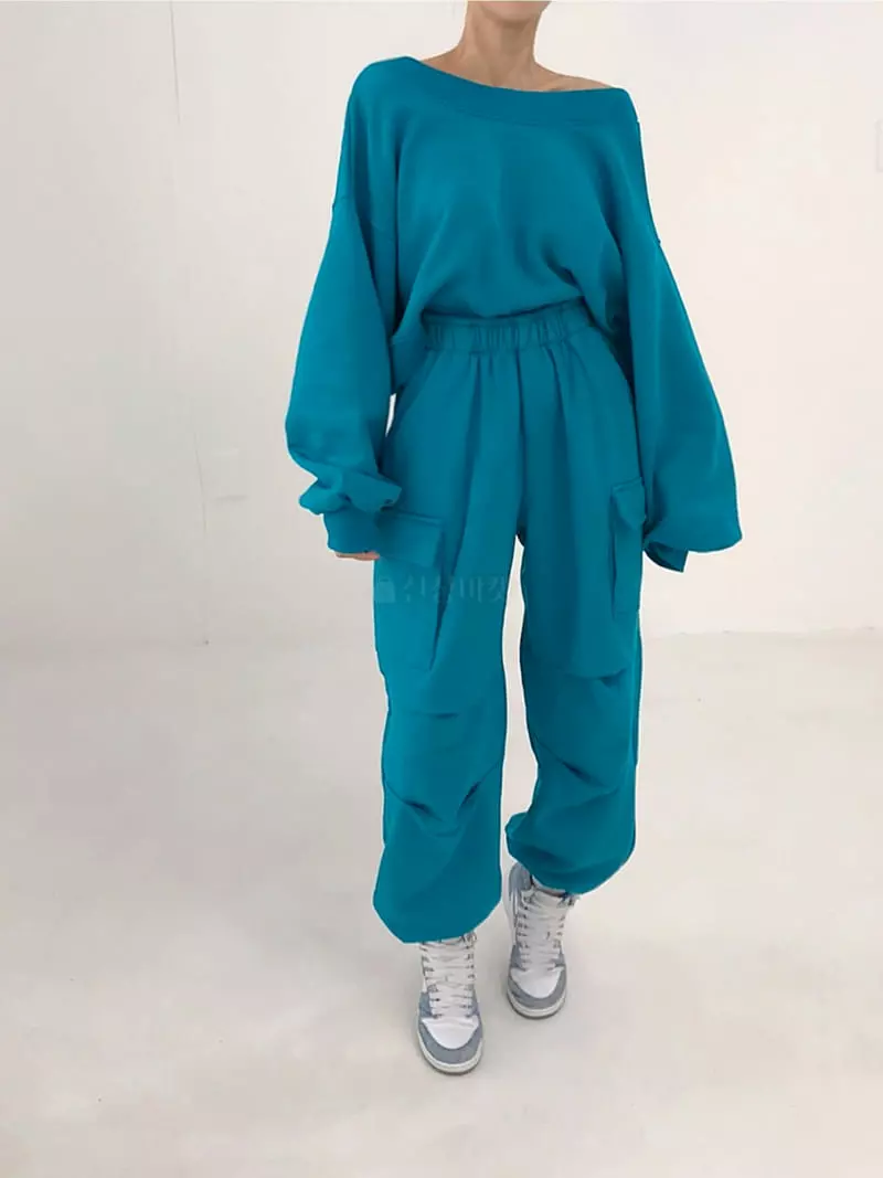 Twomoon - Korean Women Fashion - #momslook - Us Back Slit Sweatshirt - 3