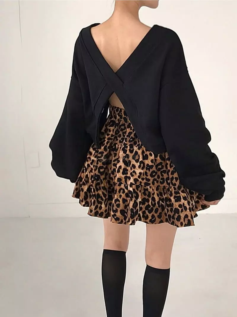 Twomoon - Korean Women Fashion - #restrostyle - Us Back Slit Sweatshirt - 12