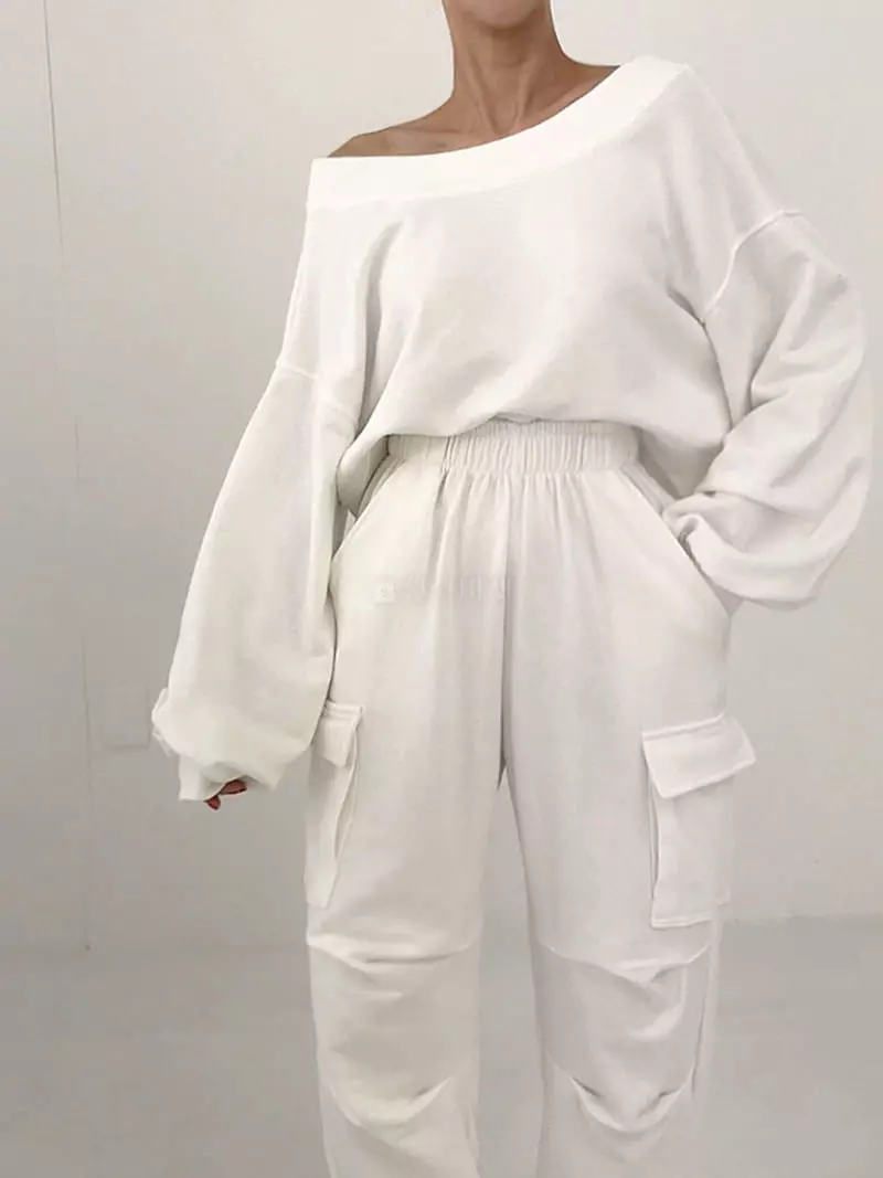 Twomoon - Korean Women Fashion - #vintagekidsstyle - Us Back Slit Sweatshirt - 10
