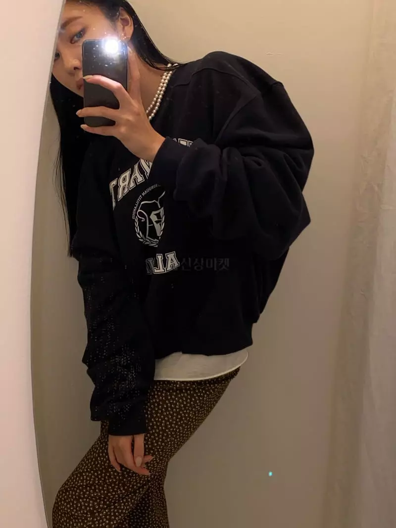 Unbound - Korean Women Fashion - #momslook - Hog Wat Sweatshirt - 6