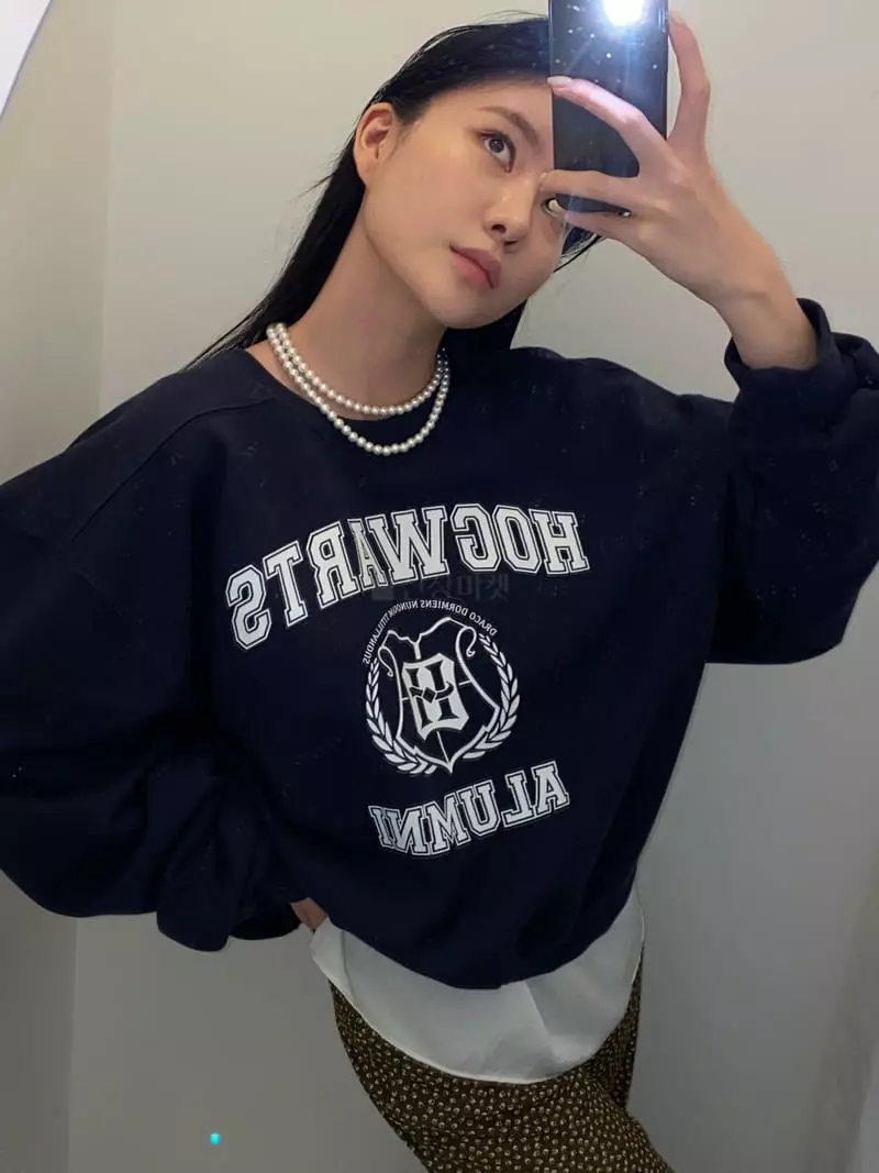Unbound - Korean Women Fashion - #momslook - Hog Wat Sweatshirt - 8