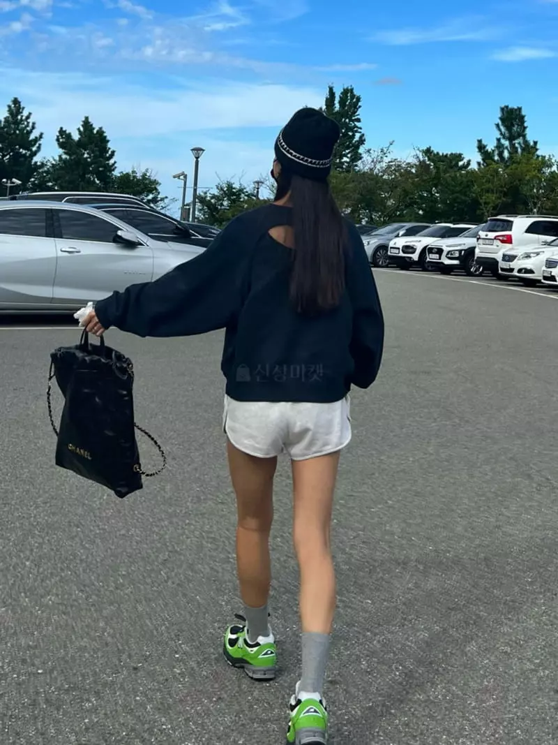Unbound - Korean Women Fashion - #momslook - Bound Sweatshirt