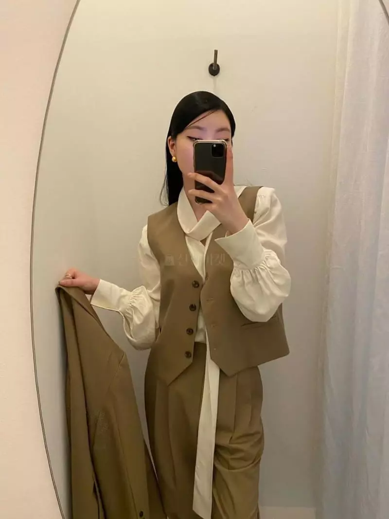 Unbound - Korean Women Fashion - #momslook - Bella Blouse - 2