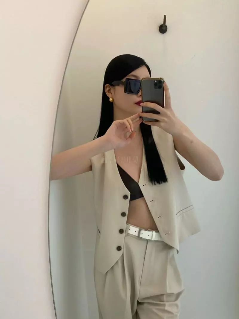 Unbound - Korean Women Fashion - #womensfashion - Meberic Vest - 2