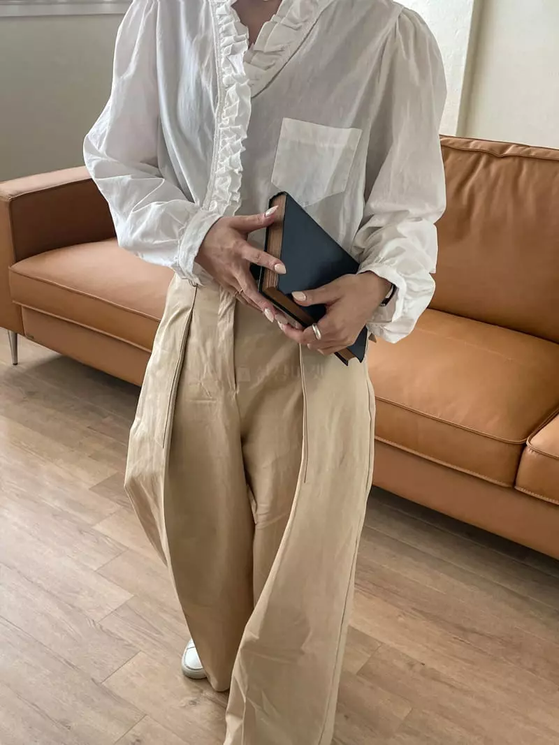 Und - Korean Women Fashion - #momslook - Frill Blouse