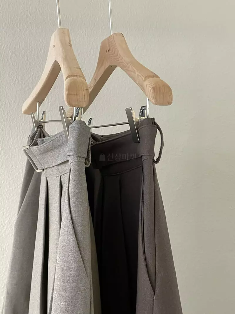 Und - Korean Women Fashion - #momslook - Belt Slit Skirt - 3