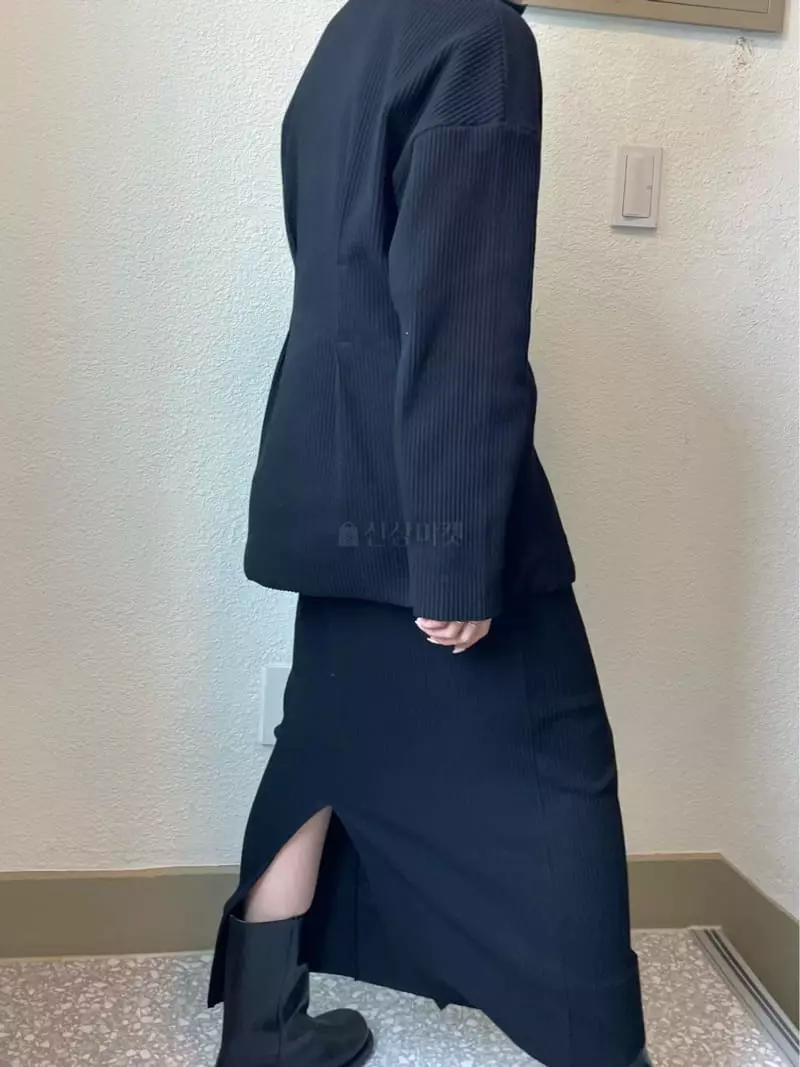 Und - Korean Women Fashion - #restrostyle - Rib Slit Skirt - 3