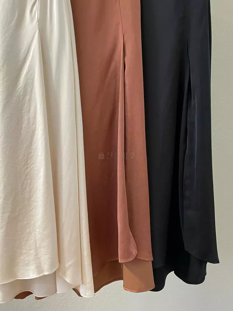 Und - Korean Women Fashion - #womensfashion - Shatin Skirt - 2