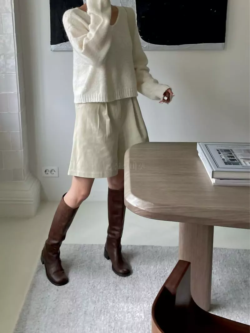 Und - Korean Women Fashion - #womensfashion - V Neck Knit Tee - 2